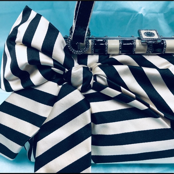 Valentino Black And Ivory Satin Evening Bag - Picture 5 of 5